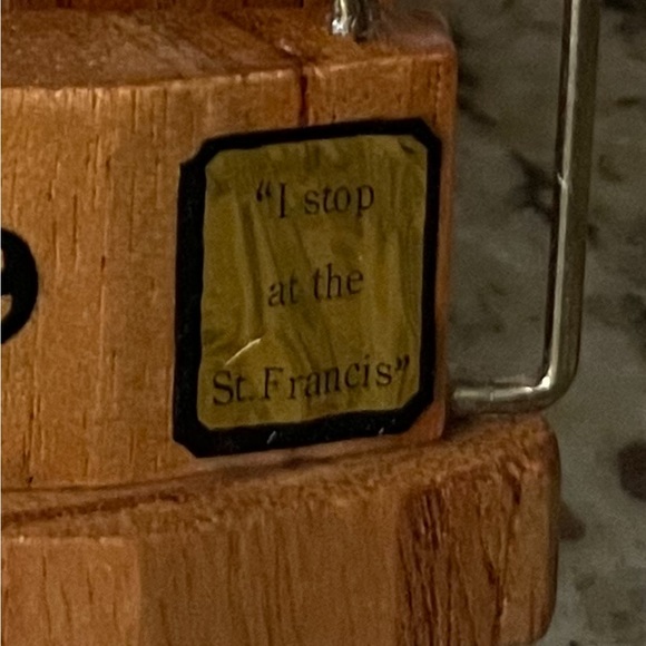 Powell & Hyde Wooden Cable Car Music Box - Picture 5 of 10